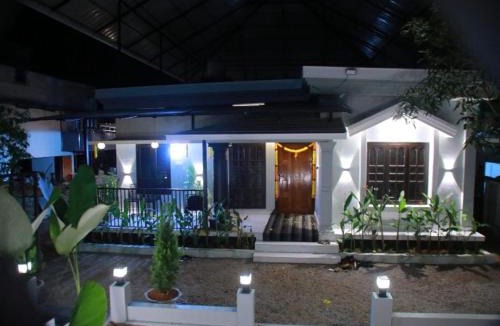 Munroe Island House | Rain Drops