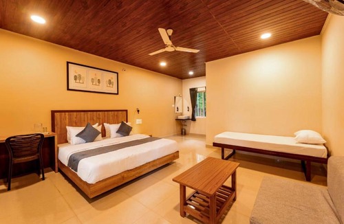 Timbholi Hotel | Rain Forest Jungle Stay