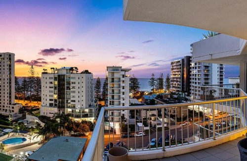 Coolangatta Apartment | Rainbow Bay Resort Holiday Apartments