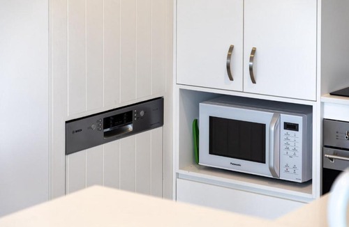Coolangatta Apartment | Rainbow Bay Resort Holiday Apartments