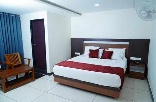 Munnar Hotel | Rainbow Inn