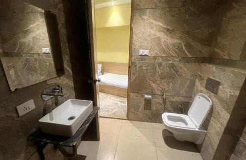 Sainik Farm Hotel | Raja Palace