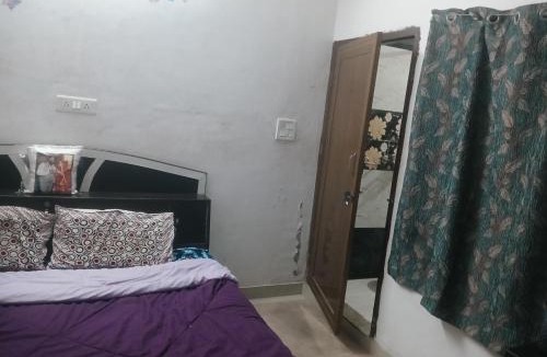 Paschim Vihar House | Rajwaniya home