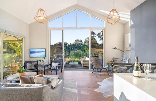 Kangaroo Valley Villa | Ralphies Villa 2 bed 2 bath with Valley views