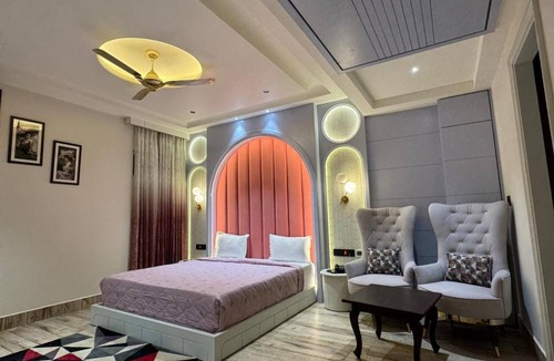 Dabwali Hotel | Ranveer Hotel and Restaurant