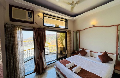 Panchgani Resort | Raval Resort