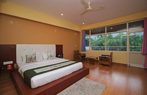 Fatehpur Hotel | Red carpet hotel