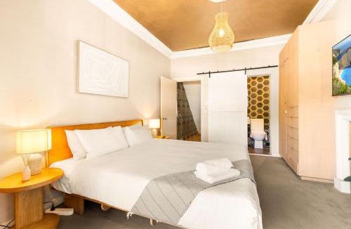 Redfern Apartment | Redfern 3BR Family Stay with Parking & Patio
