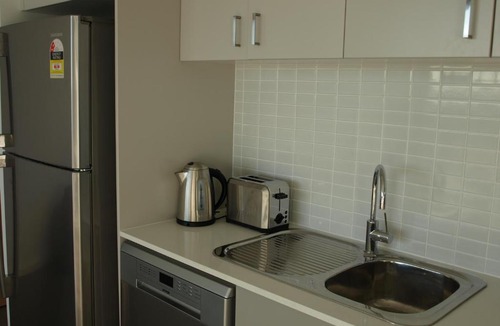 Redfern Apartment | Redfern Self-Contained One-Bedroom Apartment (17.02RED)