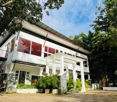 Kozhikode Apartment | Reef club resort