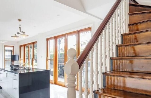 Paddington House | Refined Paddington Corner Terrace with Parking
