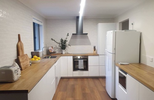 Aranda House | Refurbished + Modern Sought after location ~5 Star