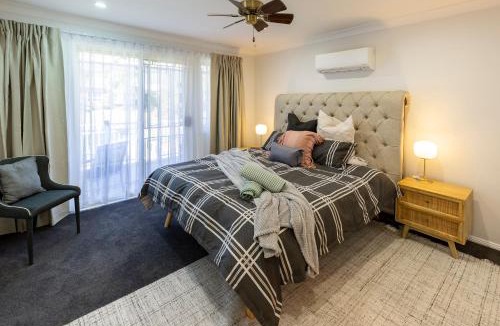 Regentville House | Regentville Waterfront Luxury Residence