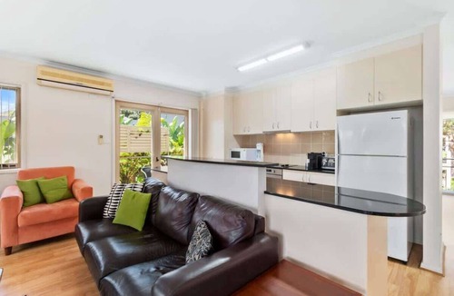 Long Beach House | Relax at Michener