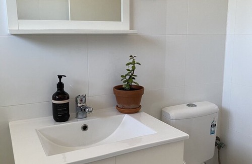 Newport Apartment | Relaxing & Sunny Newport Beach Apartment