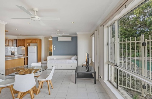 Umina Beach House | Resort Style Rock Pool Oasis