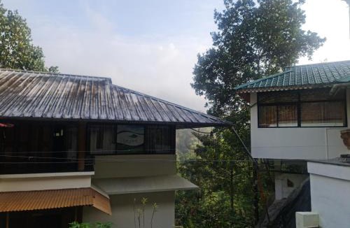 Kunchithanny House | River Rock Homestay