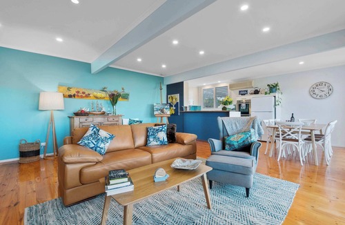 Goolwa South House | Riverfront Escape- Space to Unwind