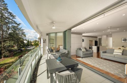 West End Apartment | Riverside Lux 2Bed 2Bath Parking