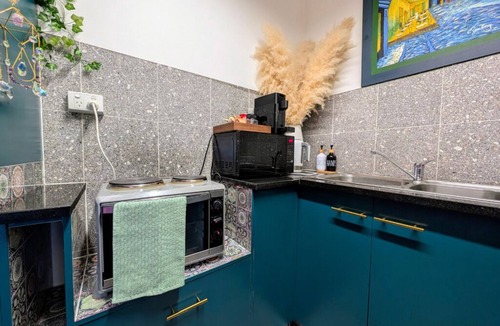 Windsor Apartment | Romantic Brisbane Harry Potter Themed Apartment