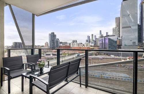 Docklands Apartment | Rooftop Pool 2BR Apt at Marvel Stadium with Free Parking