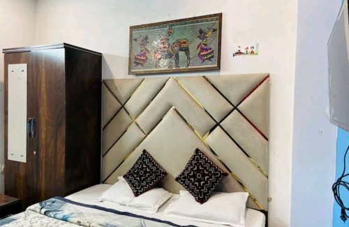 The Mall Road Hotel | Room 4 - Hill view Doon view city view