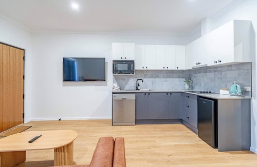 Dubbo Apartment | Ropa Accessible Suites - Luxe Stay in Dubbo 16