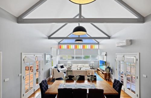 Bathurst House | Roseberne Cottage, Luxury in the CBD!