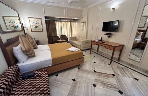 Mazgaon Hotel | Royal Park Hotel