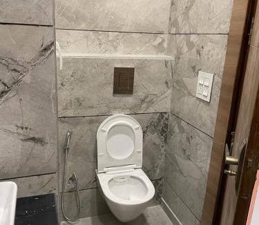 Sector 39 Hotel | Royal Residency 542