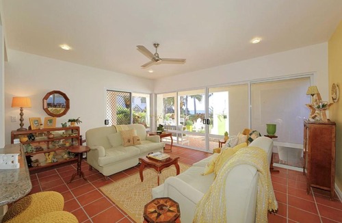 Bargara Apartment | Royle Palms Beach Front Villa