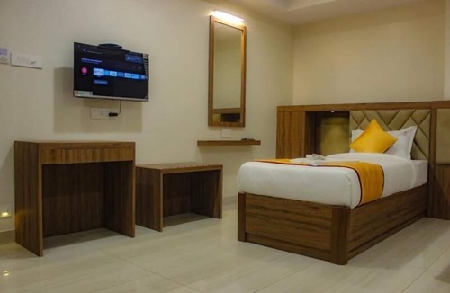 Central Chennai Hotel | RR Mount Elite Suites