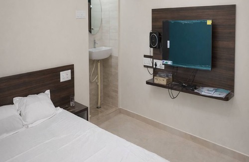 Thiruthani Hotel | RSK Guest House