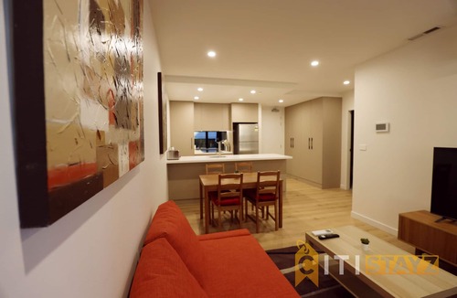 Phillip Apartment | Ruby Red, 1Bd 1Bth Apt - Woden