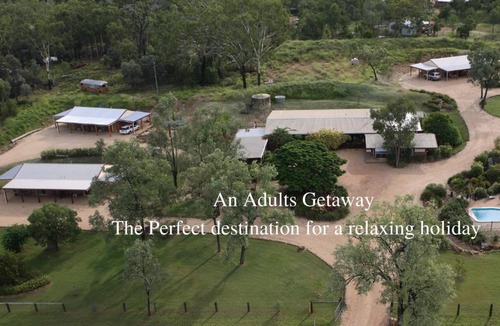 Rubyvale Hotel | Rubyvale Motel & Holiday Units - An Adults Only Getaway