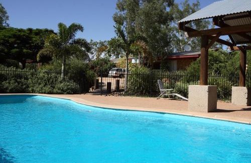 Rubyvale Hotel | Rubyvale Motel & Holiday Units - An Adults Only Getaway