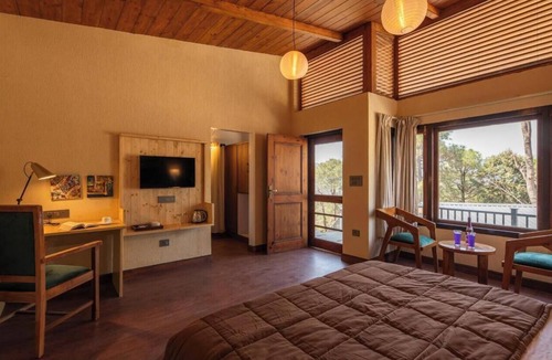 Almora Hotel | Rudraa Resort And Restaurant