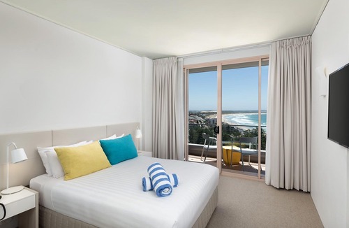 Cronulla Hotel | Rydges Cronulla Beachside