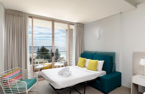 Cronulla Hotel | Rydges Cronulla Beachside