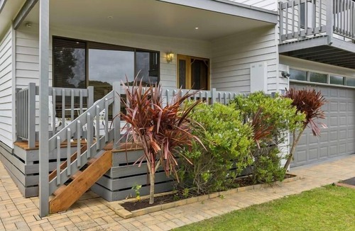 Blairgowrie House | Rye Coastal Oasis - Spacious Coastal Holiday Retreat, Moments from Tyrone Foreshore