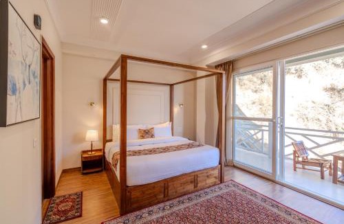 Theog Villa | SaffronStays Alpine Blue, Theog - 6BR Villa with Valley Views