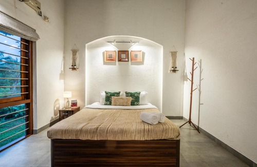Alibaug Villa | SaffronStays Mangosteen