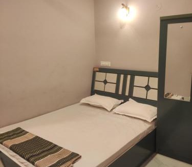 Kallam Hotel | Sahyadri Lodge Yermala