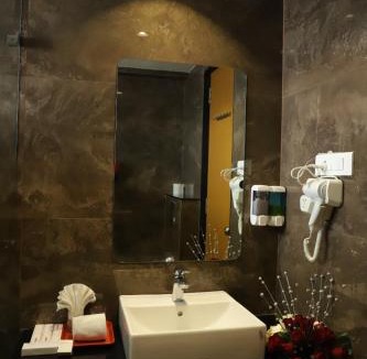 Shirdi Hotel | Sai Neem Tree Hotel