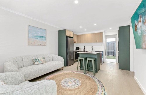 Coffs Harbour House | Saltbush Beach Pad
