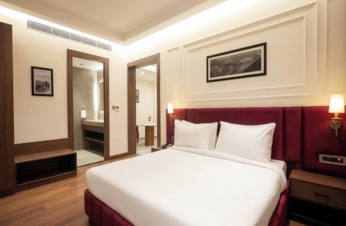 Rishikesh Hotel | Saltstayz Autograph - Rishikesh Near Triveni Ghat