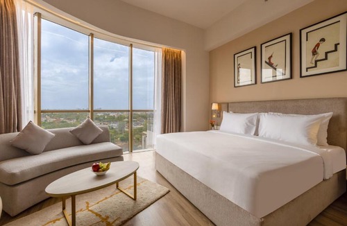 Gurugram Hotel | Saltstayz Premier - Sector 80