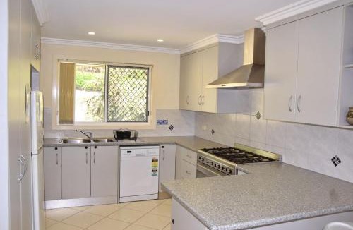 South West Rocks House | Salty Kisses - Bring your own linen.
