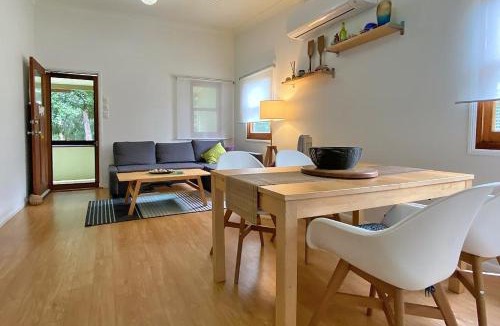 Amity Point House | Saltys Amity Point