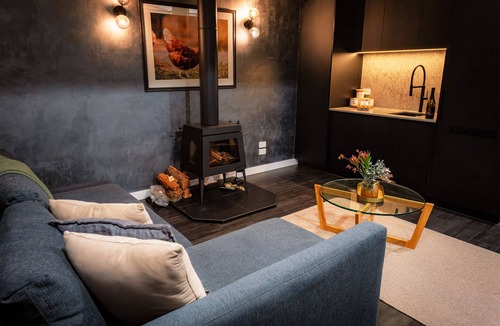 Cheshunt House | Sambar Hills